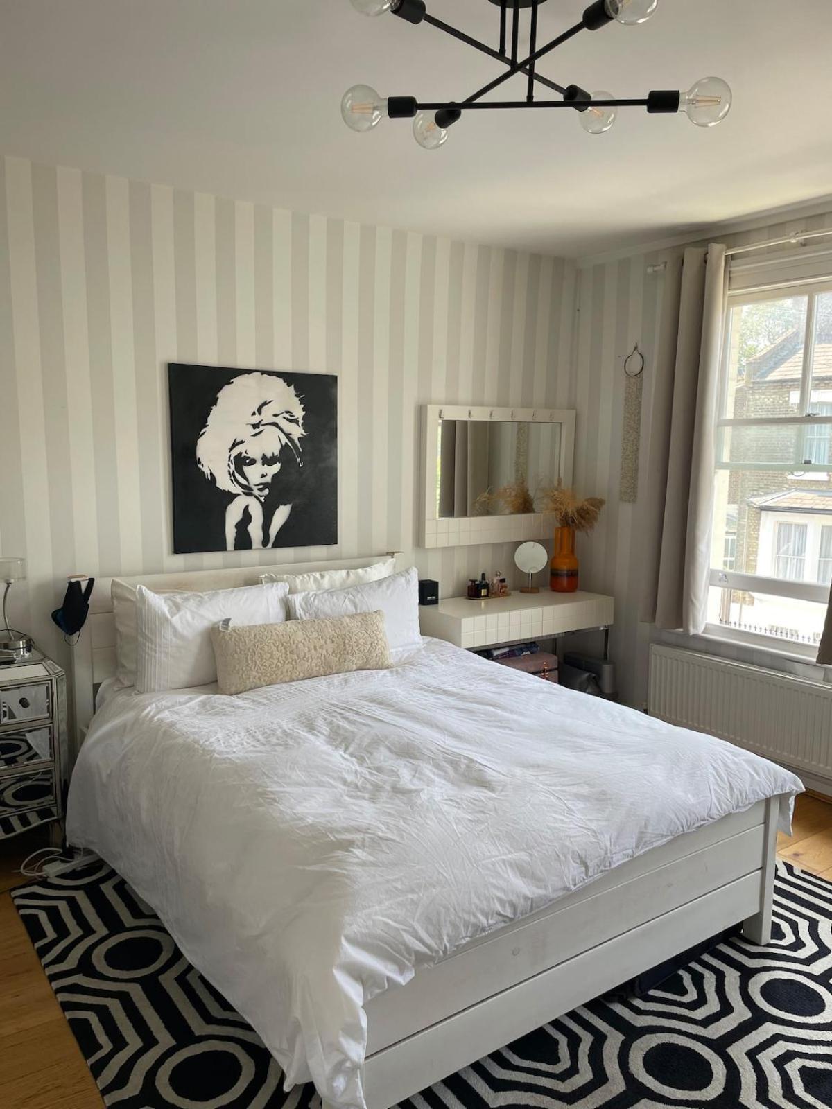Charming Home In Shepherds Bush Лондон Экстерьер фото